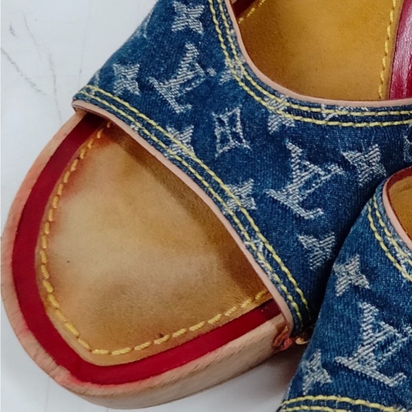Louis Vuitton Women's Denim Sandals sz 39.5 - Picture 7 of 11